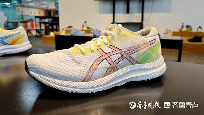 澳门威尼克斯人网站看电视剧年收入超11亿元“亚瑟士”中国唯一工厂扎根薛城17年(图2)